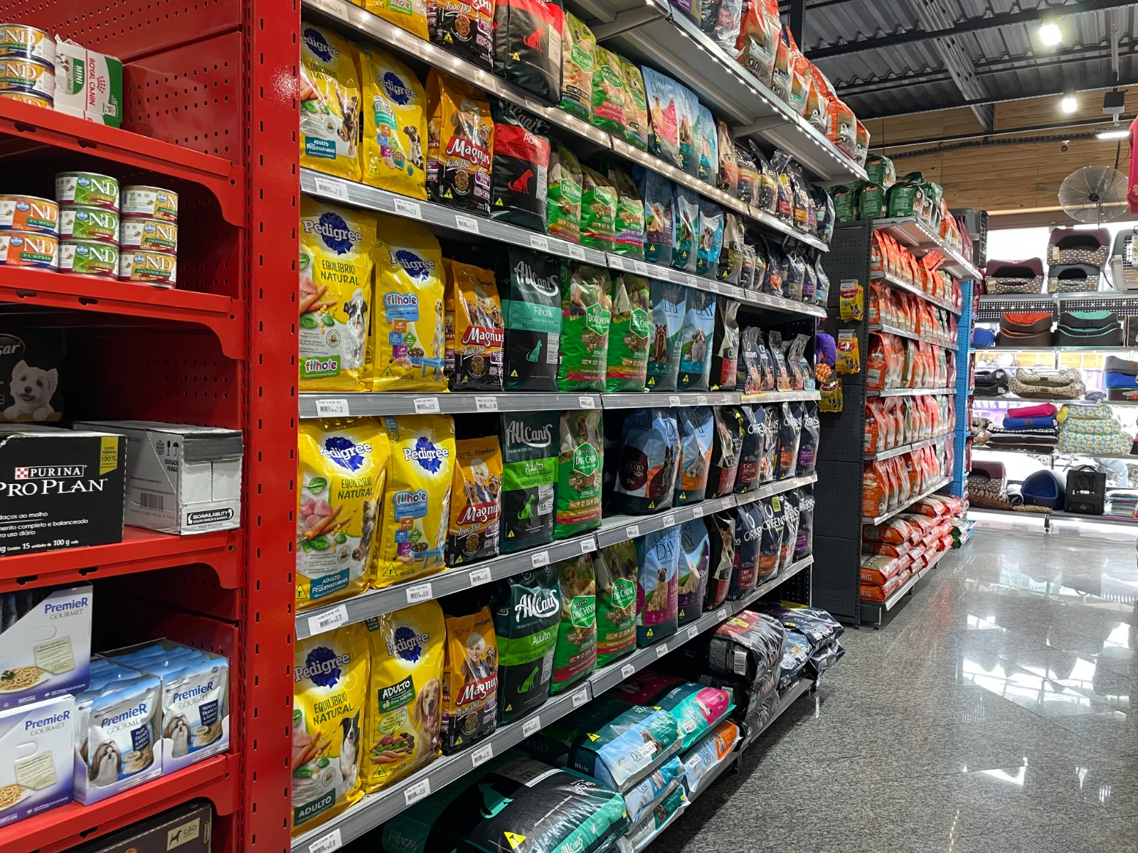 Gôndolas para petshop em Sorocaba