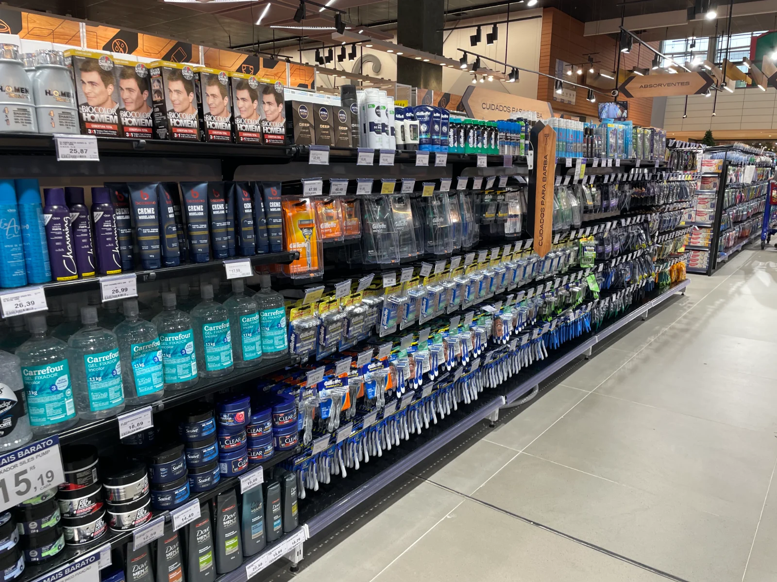 Gôndolas para perfumaria e higiene pessoal